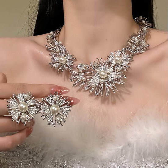 The Starlet Bridal Jewelry Set — Luxury Rhinestone Necklace & Earrings Set (3pcs)
